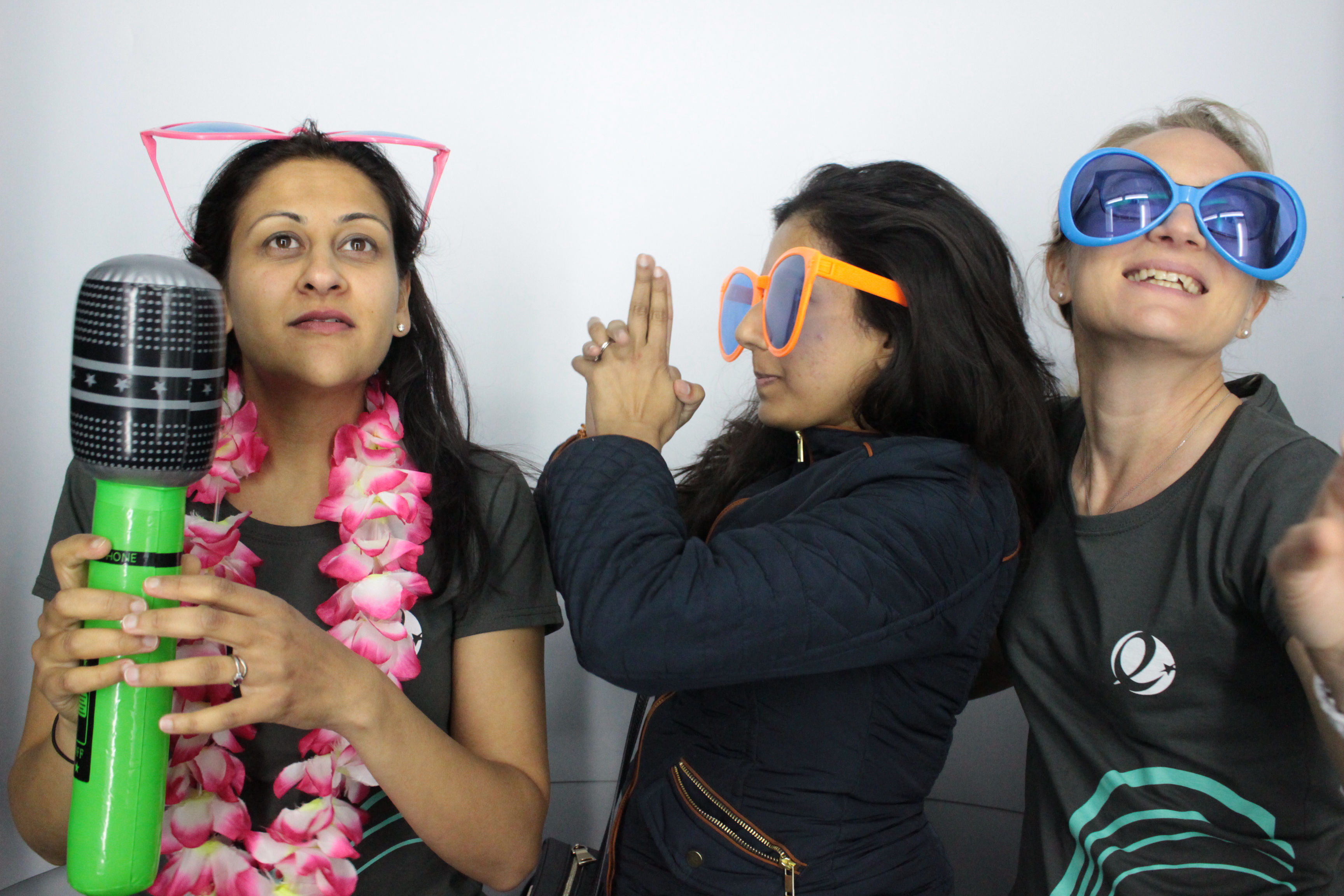En Route International  | View more photos from the event at gallery.myphotoboothexperience.co.uk/u/MyPhotoBoothExperienceLtd/En-Route-International